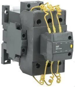 Контактор для конденсаторов КМИ-К 33кВАр IEK KKMK-33-230-01