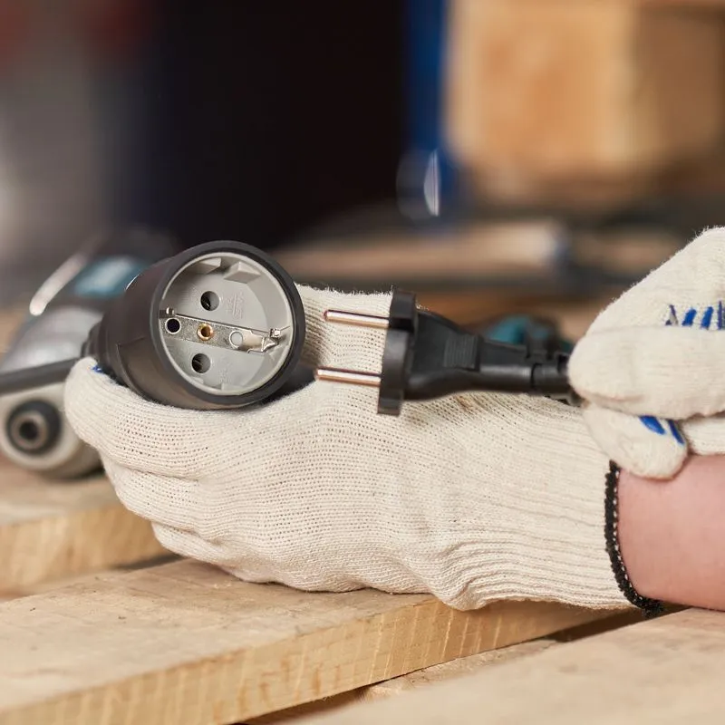 Розетка влагозащищенная переносная 1 гнездо, с/з, 16А, IP20/44 каучук, черная REXANT - Фото 2