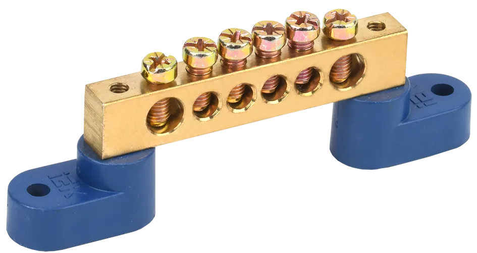 Шина N "ноль" на двух угловых изоляторах ШНИ-8х12-6-У2-С IEK