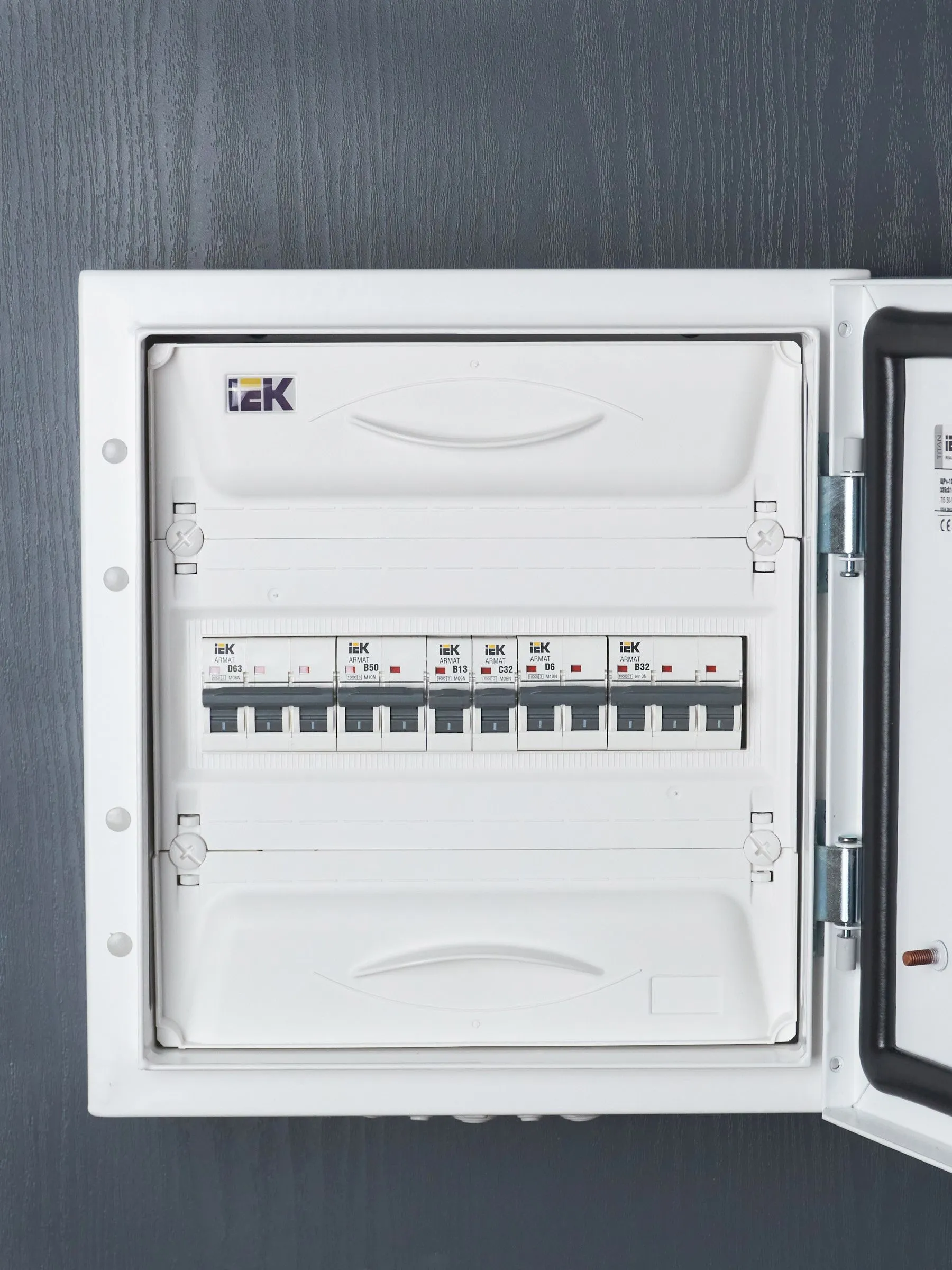 ARMAT Автоматический выключатель M06N 1P B 13А IEK - Фото 8