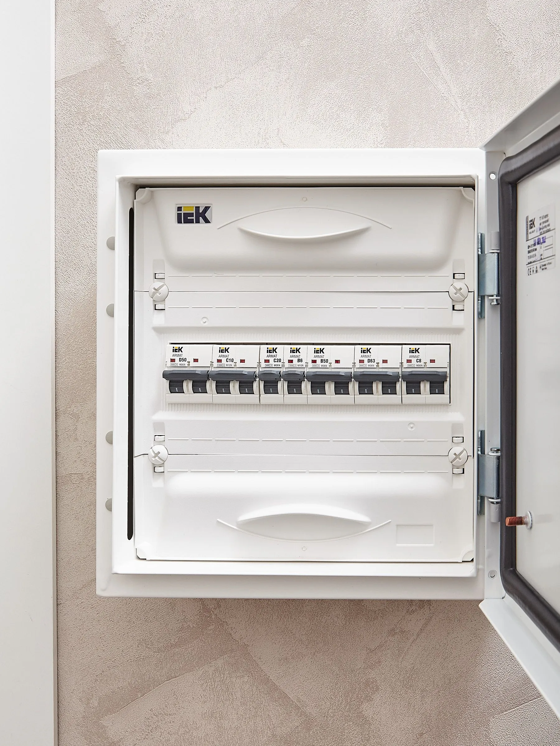 ARMAT Автоматический выключатель M10N 1P B 6А IEK - Фото 2