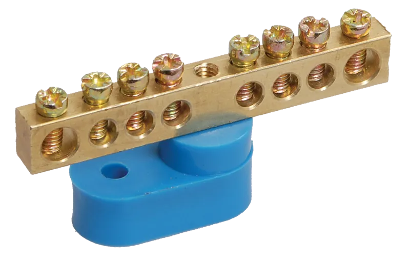 Шина N "ноль" на одном угловом изоляторе ШНИ-6х9-18-У1-С IEK