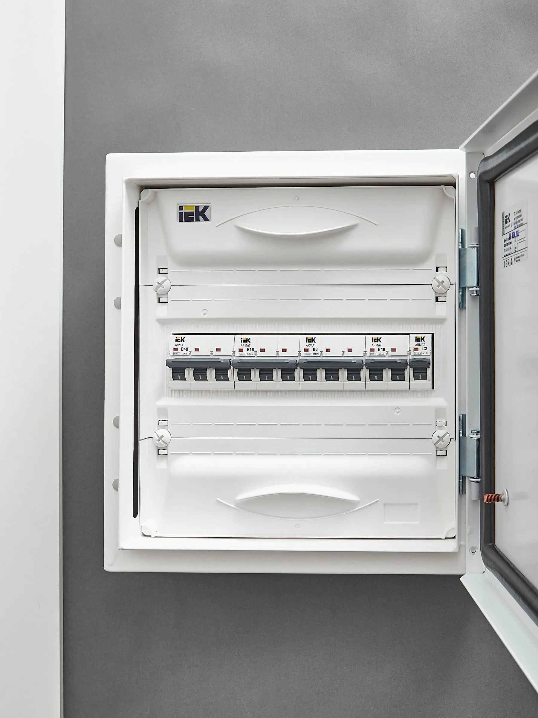 ARMAT Автоматический выключатель M10N 3P D 6А IEK - Фото 6
