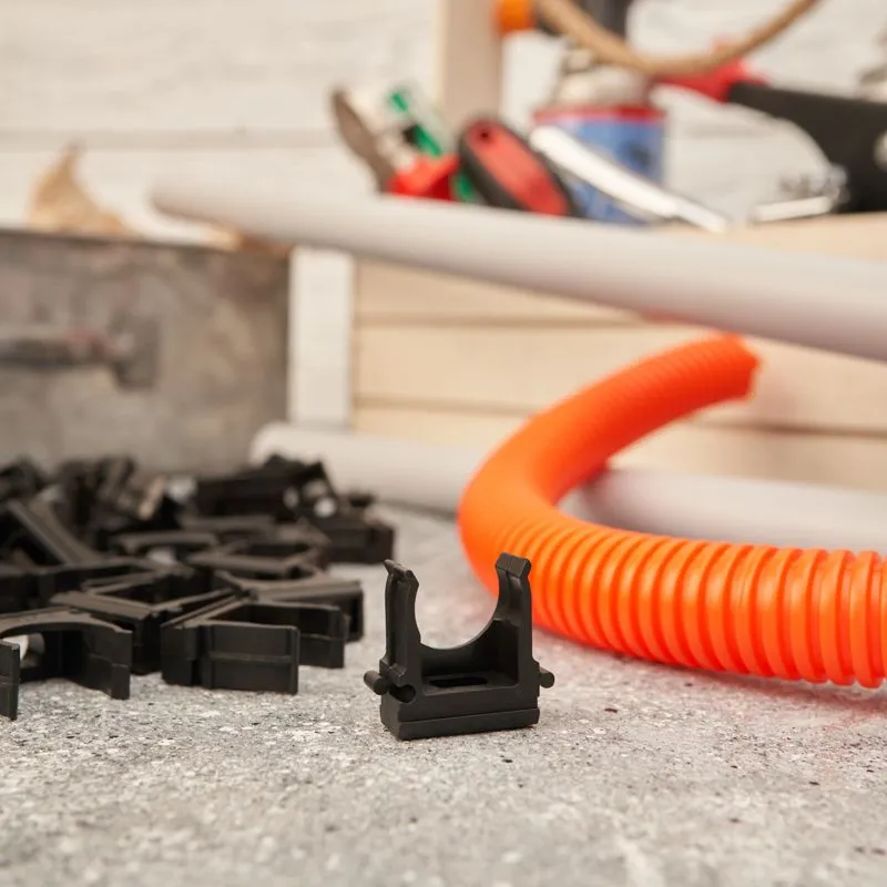 Крепеж-клипса для трубы ø20мм черная (10 шт/уп) REXANT - Фото 2