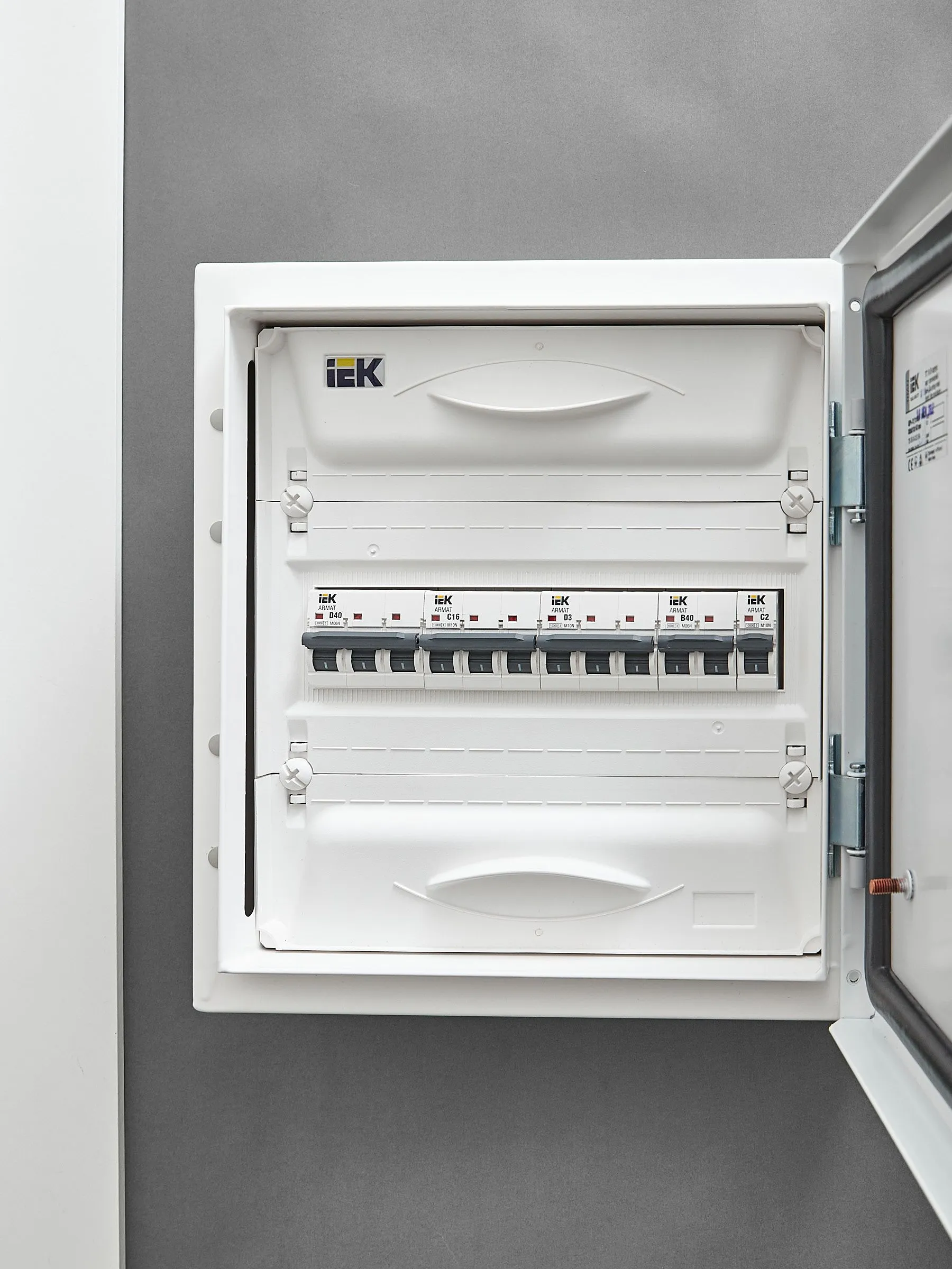 ARMAT Автоматический выключатель M10N 3P C 16А IEK - Фото 9