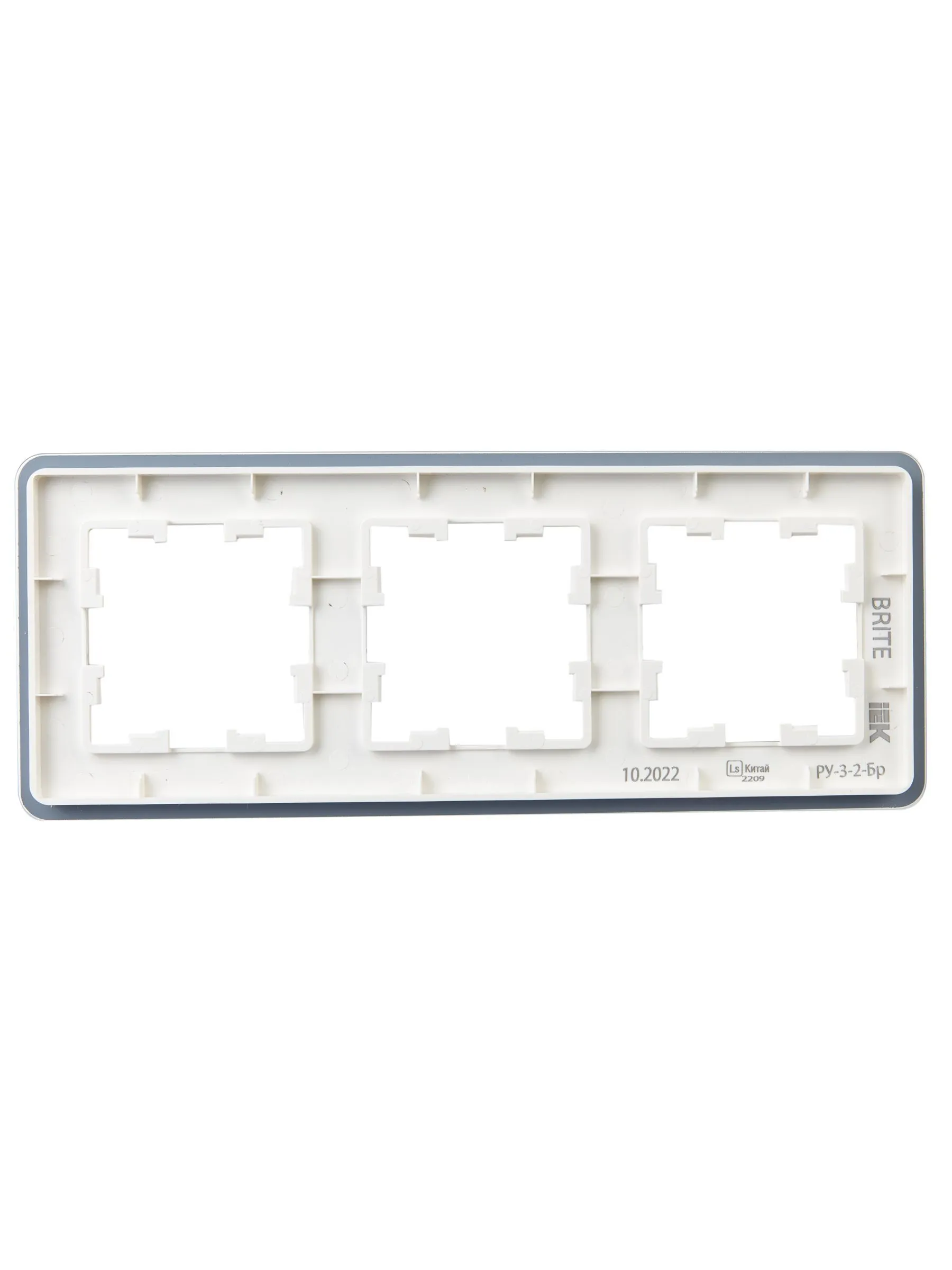 BRITE Рамка 3-местная РУ-3-2-Бр стекло белый RE IEK - Фото 6