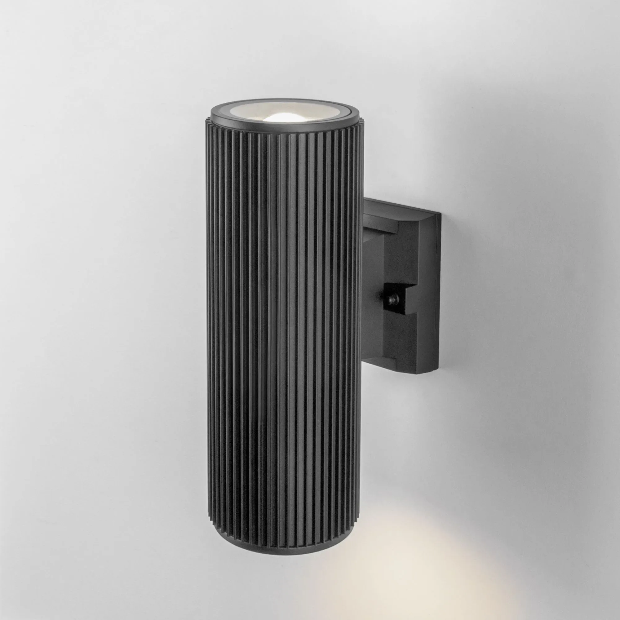 Светильник уличный настенный Strict IP54 1403 TECHNO серый Elektrostandard