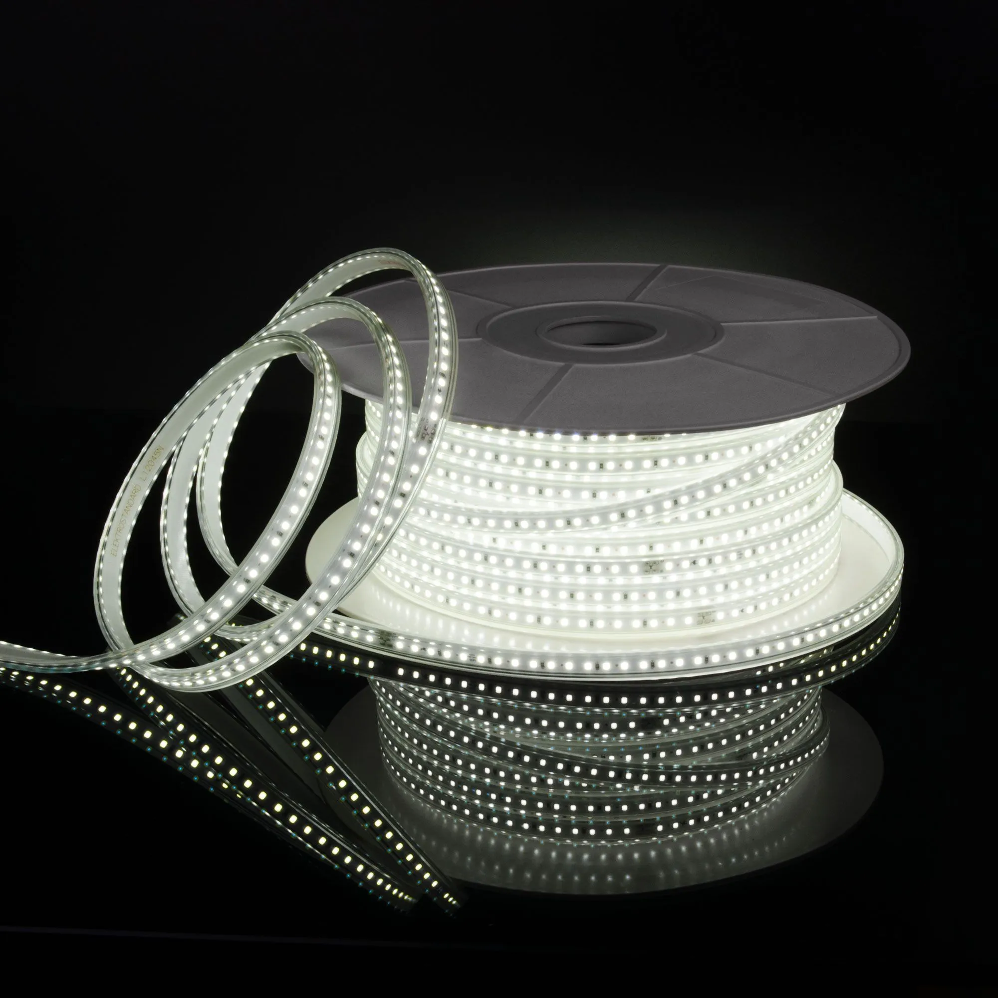 Лента светодиодная 220V 14,4W 120Led 2835 IP65 6500 холодный белый, 50 м Elektrostandard