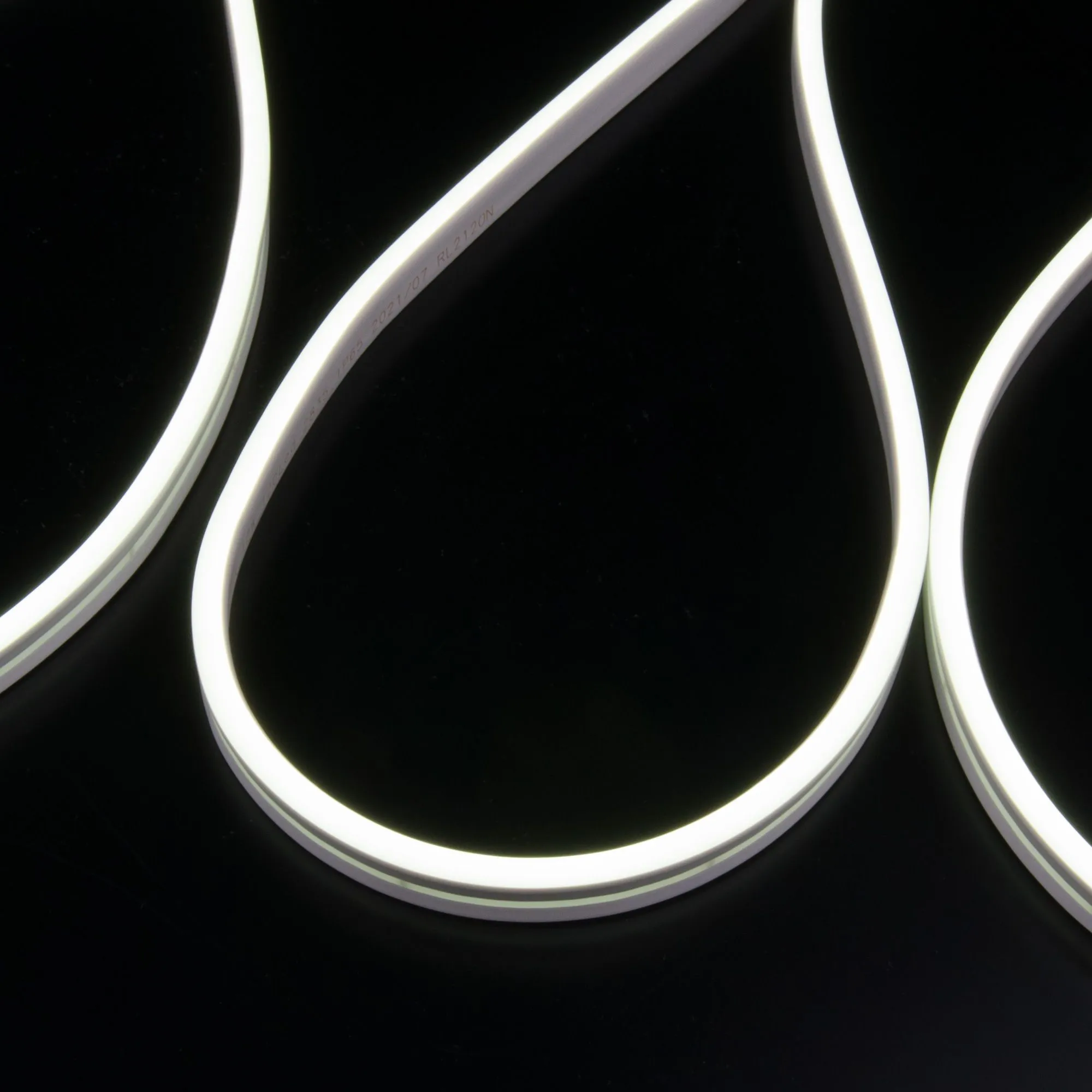 Гибкий неон 24V 10W 120Led 2835 IP65, холодный белый Elektrostandard - Фото 5