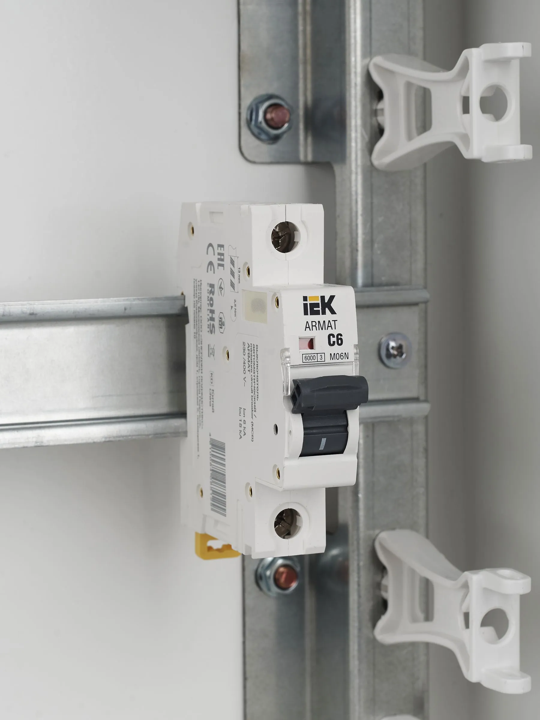 ARMAT Автоматический выключатель M06N 1P C 6А IEK - Фото 9