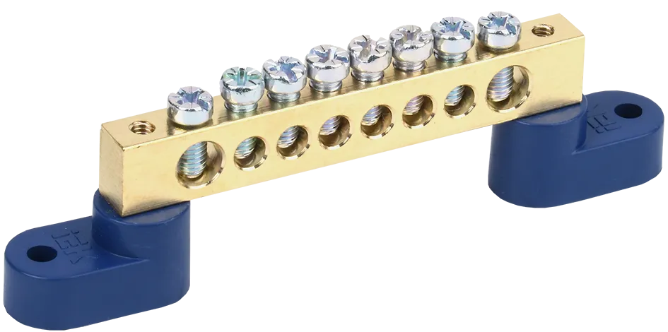 Шина N "ноль" на двух угловых изоляторах ШНИ-8х12-8-У2-С IEK