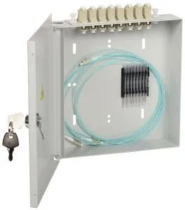 ITK Оптический настенный распределительный кросс укомплектованный: адаптеры SC (Simplex) 4шт; пигтейлы SC/UPC 50/125 (OM2); ложемент; КДЗС FOBX8-N-4SCUS50