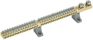 Шина N "ноль" на двух угловых изоляторах 200А ШНИ-10х18-60-L2-С IEK YNN30-60-C2-K03